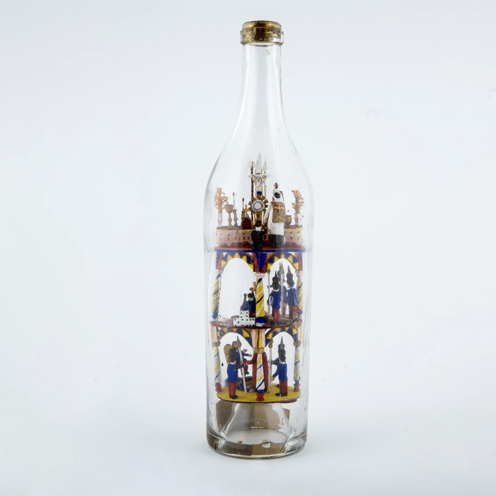 Miniatura del objeto Calvario dentro de una botella