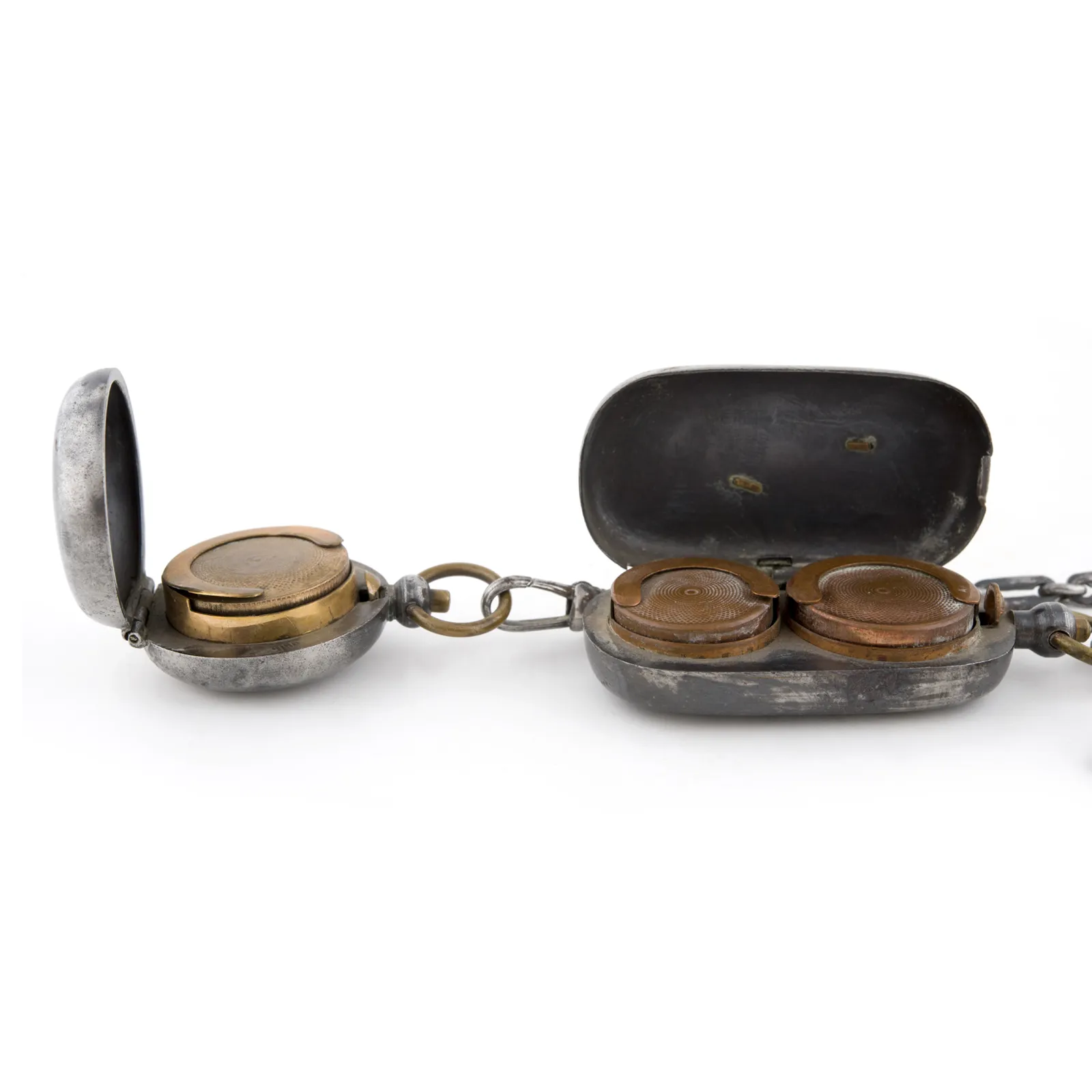 Miniatura del objeto Chatelaine para monedas